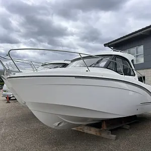 2023 Beneteau Antares 7