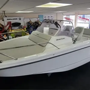 2023 Beneteau Flyer 6 Sundeck