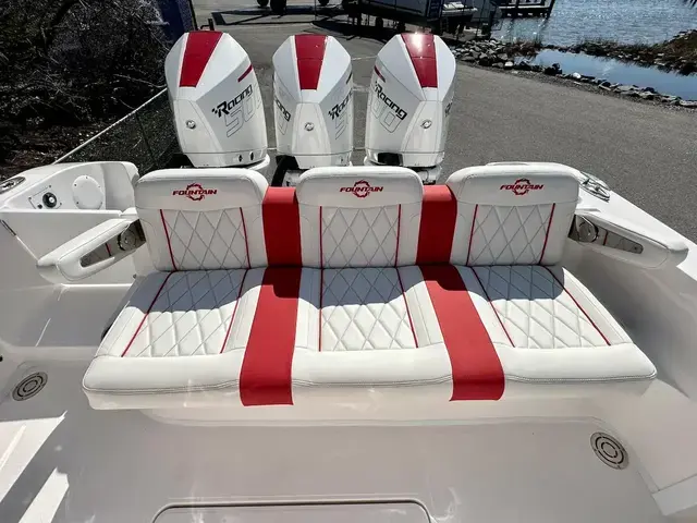 Fountain Powerboats 34 SC