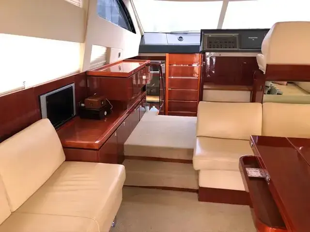 Fairline Phantom 48