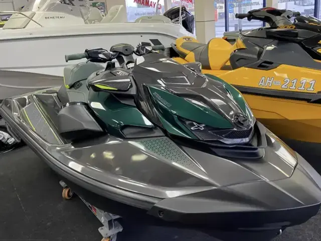 Sea-Doo RXP-X 300