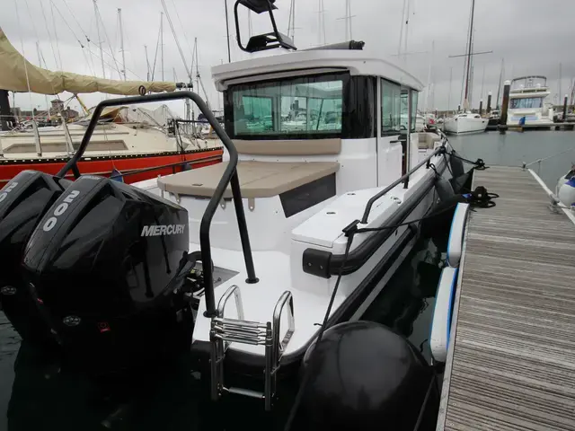 Axopar 28 CABIN