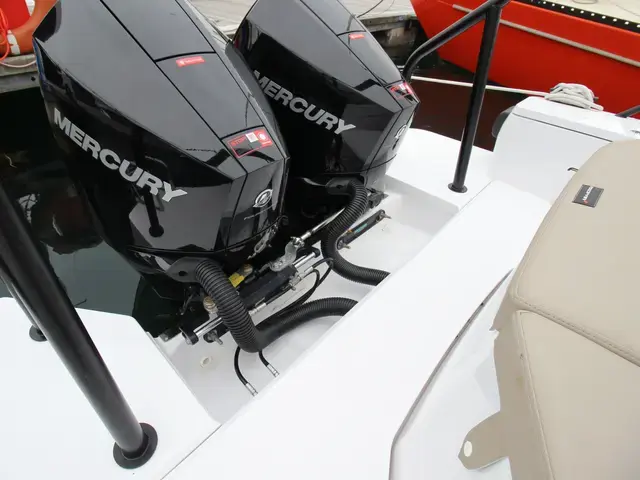 Axopar 28 CABIN