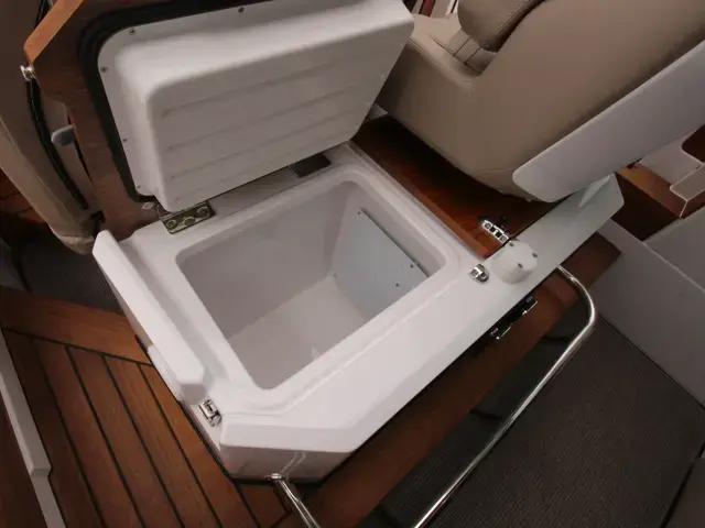 Axopar 28 CABIN