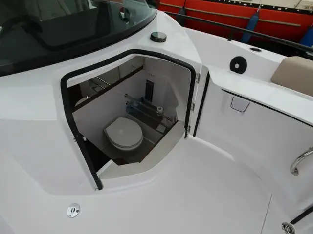 Axopar 28 CABIN