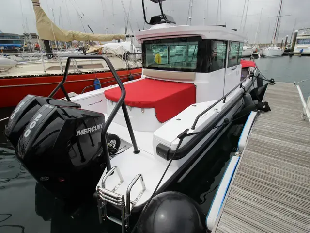 Axopar 28 CABIN