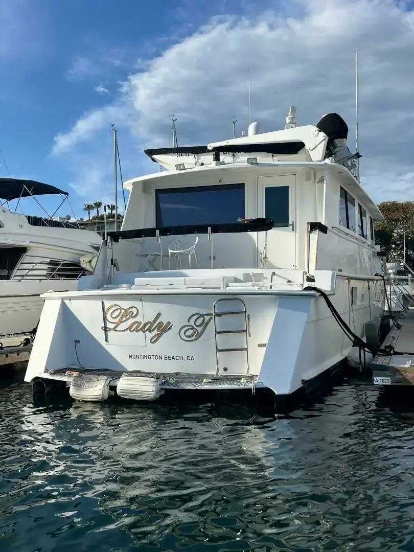 1986 Hatteras 70' cockpit motor yacht