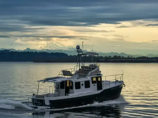 Ranger Tugs R 31 Cb