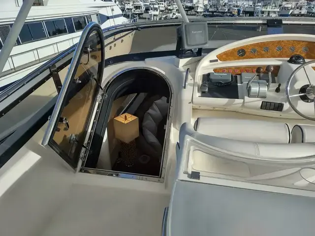 Fairline 66