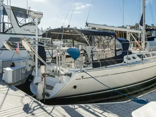 Jeanneau Sun Odyssey 43