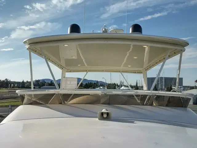 Fairline 66