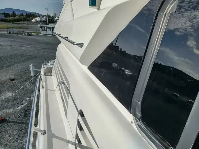 Fairline 66