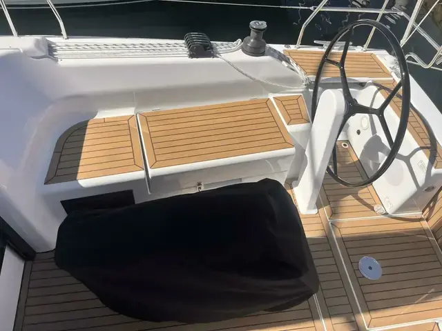 Hanse 348