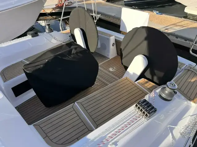 Hanse 348