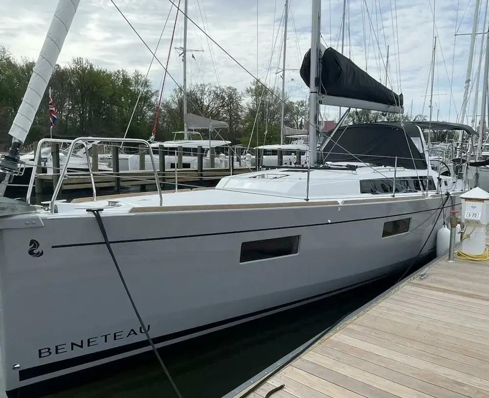 2022 Beneteau oceanis 38.1