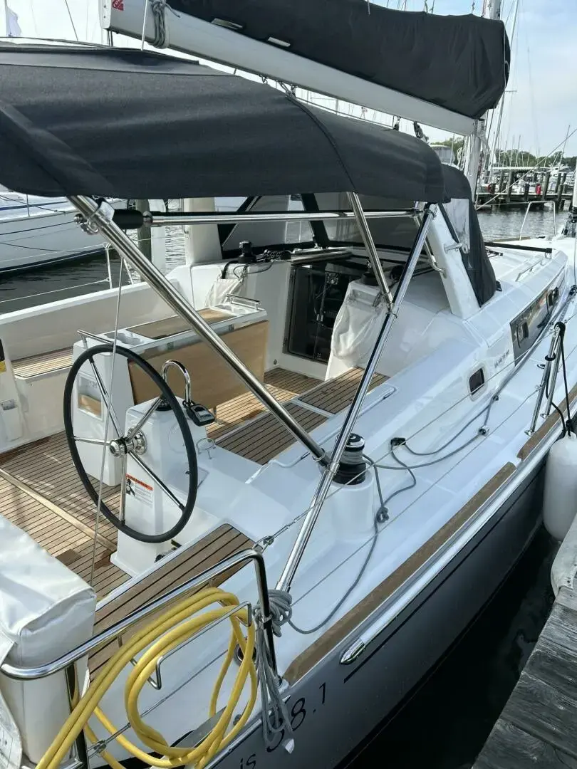 2022 Beneteau oceanis 38.1