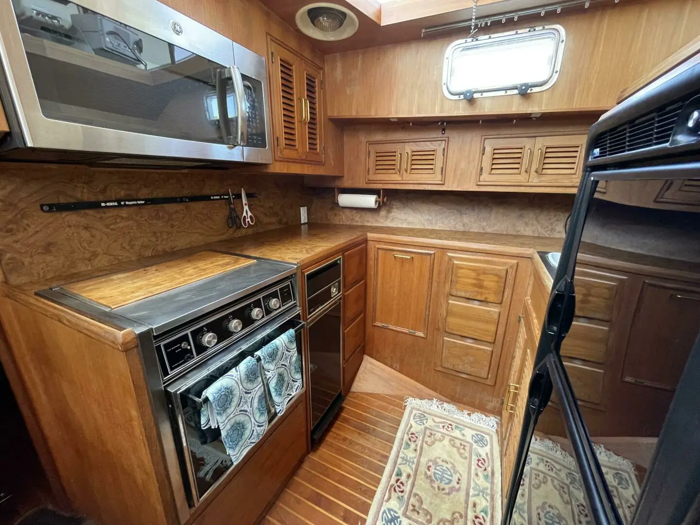 1986 Ponderosa 42ft sundeck