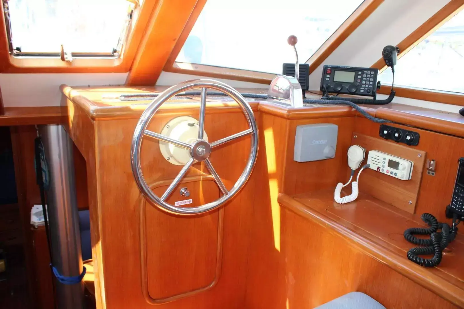 2007 Tayana 460 vancouver pilothouse