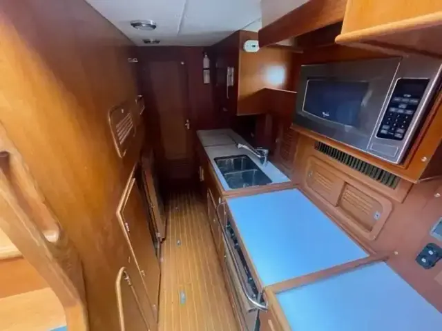 Tayana 460 Vancouver Pilothouse