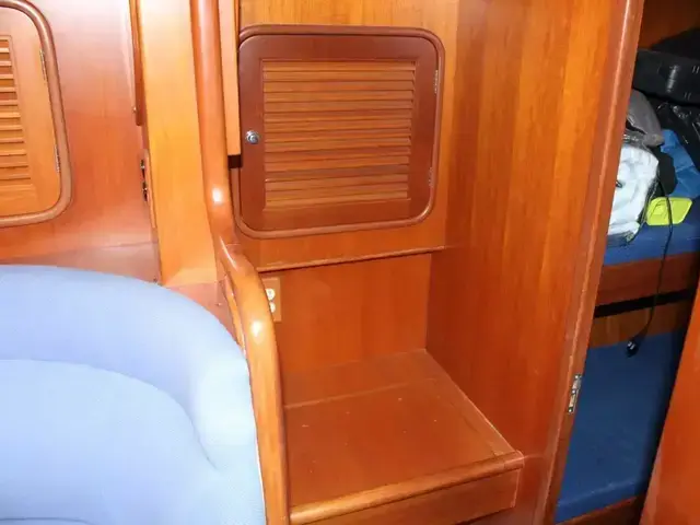 Tayana 460 Vancouver Pilothouse