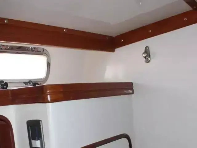 Tayana 460 Vancouver Pilothouse