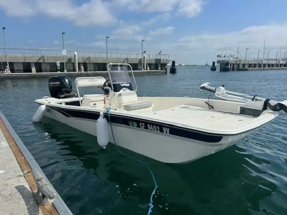 2022 Mako 17 ft