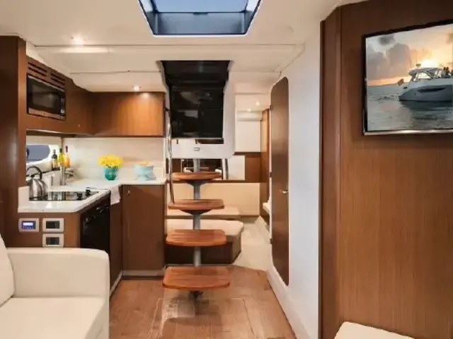 Sea Ray 350 Sundancer