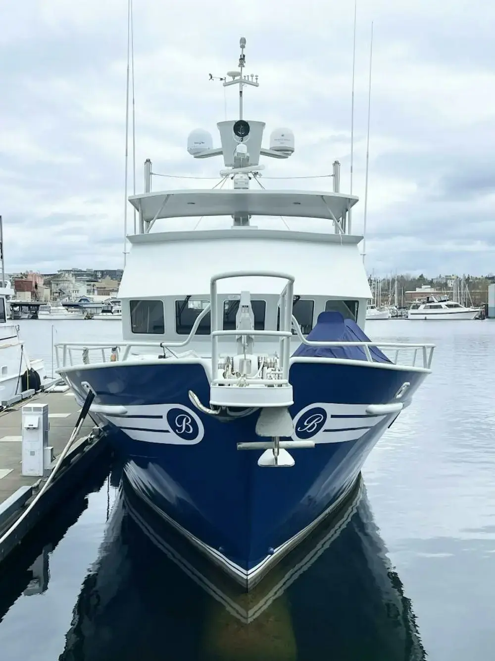 2001 Rodriquez pilothouse