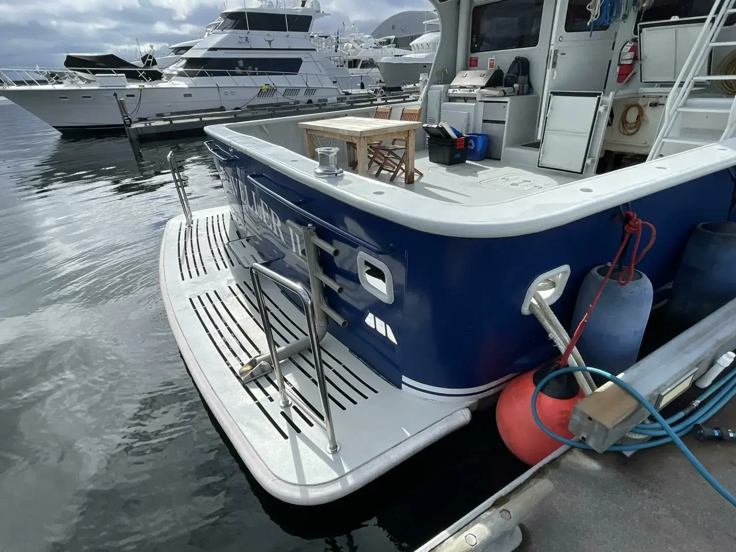 2001 Rodriquez pilothouse