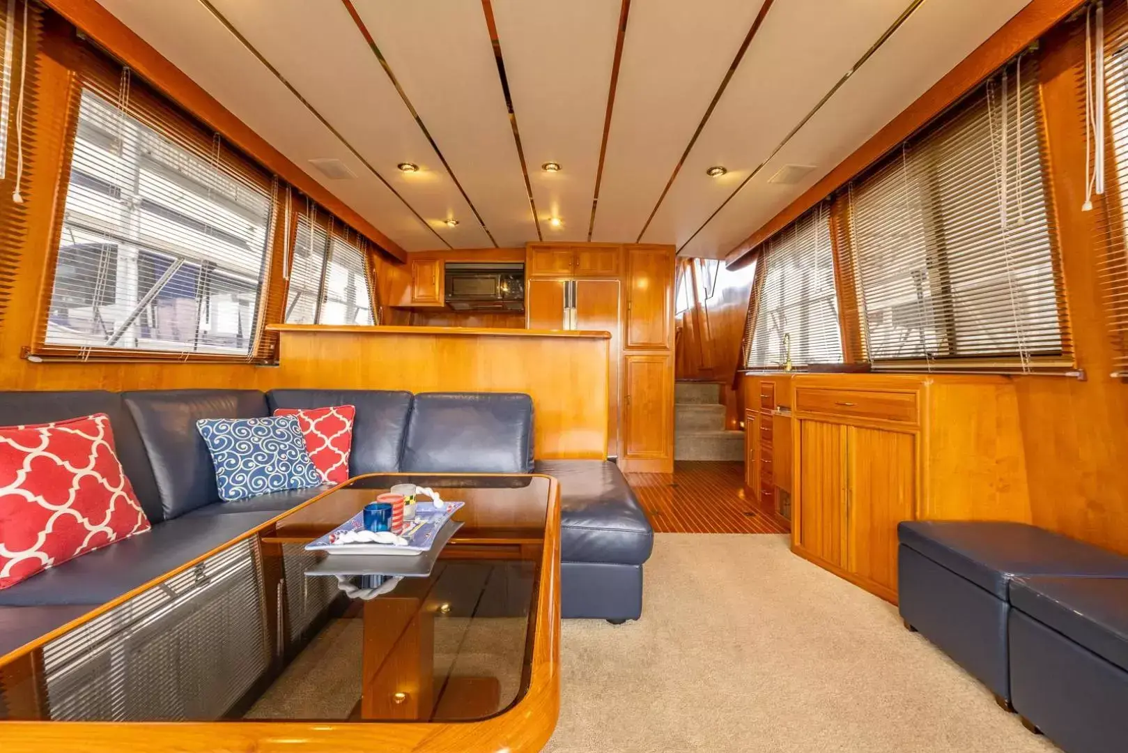 1990 Ocean 522 pilothouse