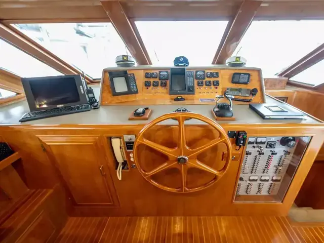 Ocean Alexander Pilothouse