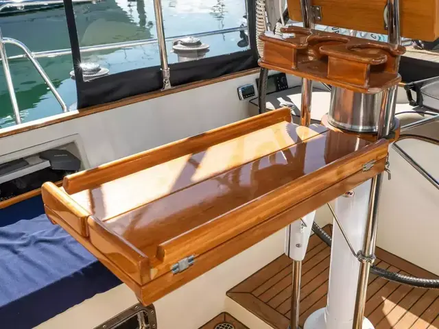 Tayana 58 Deck Saloon