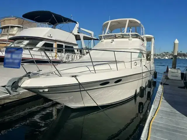 Sea Ray 420 Aft Cabin