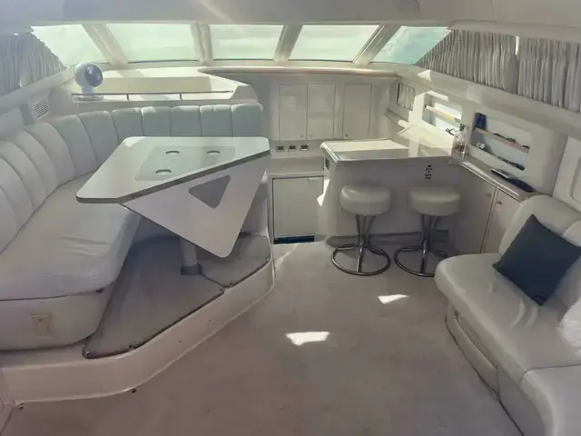 Sea Ray 420 Aft Cabin