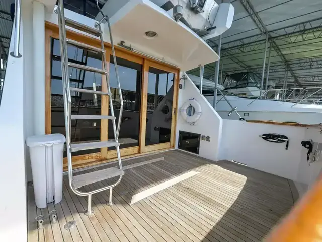 Ocean Alexander Pilothouse