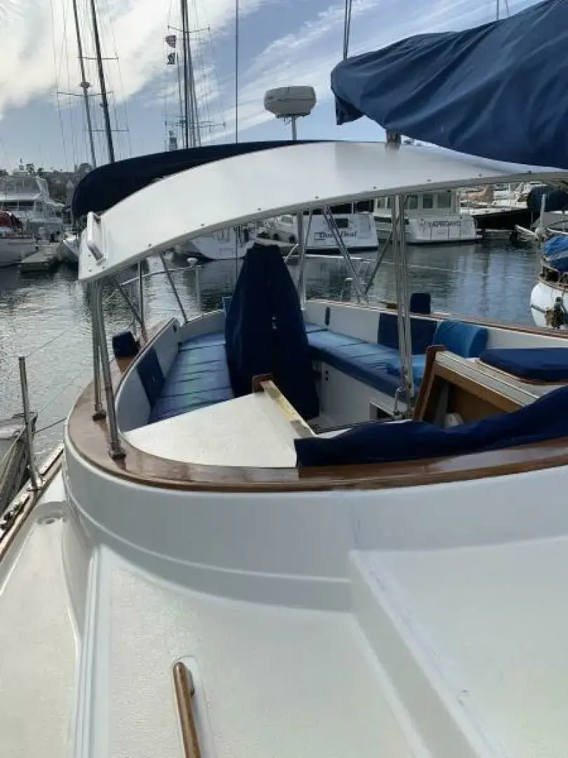 1981 Endeavour 37 sloop