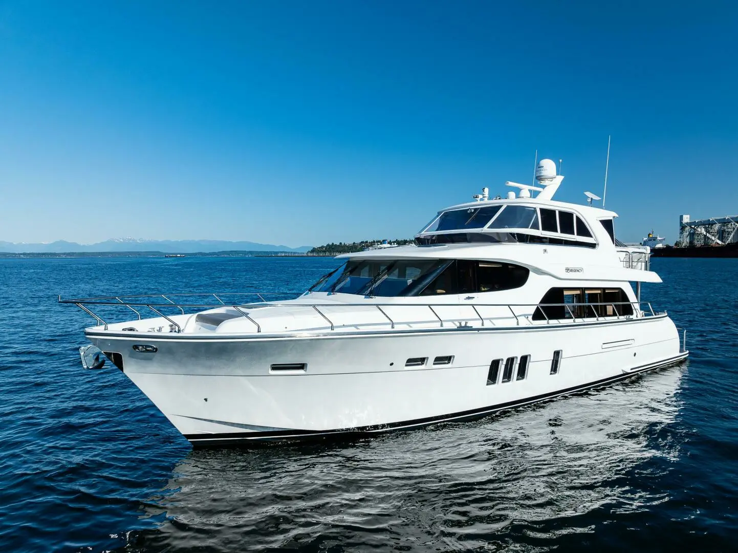 2017 Regency p65 pilothouse