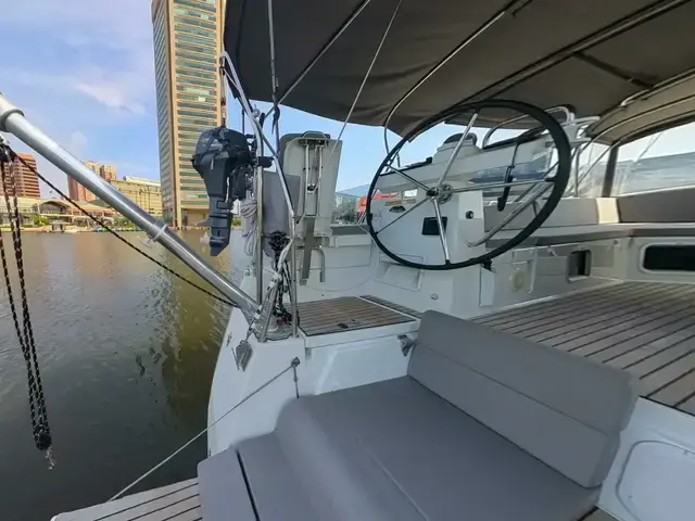 Jeanneau YACHTS 54