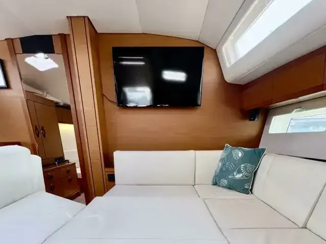 Jeanneau YACHTS 54