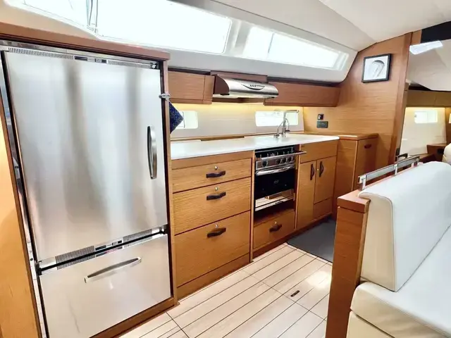 Jeanneau YACHTS 54