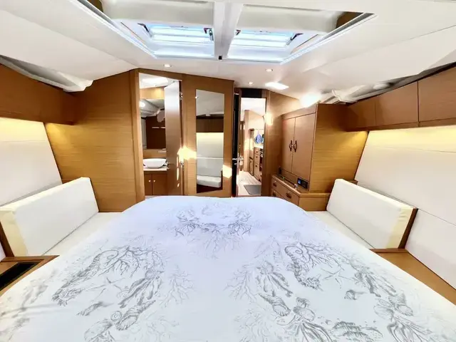 Jeanneau YACHTS 54