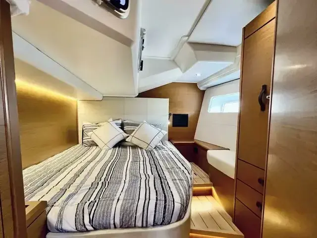 Jeanneau YACHTS 54