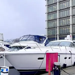 2000 Tiara 5200 Sovran