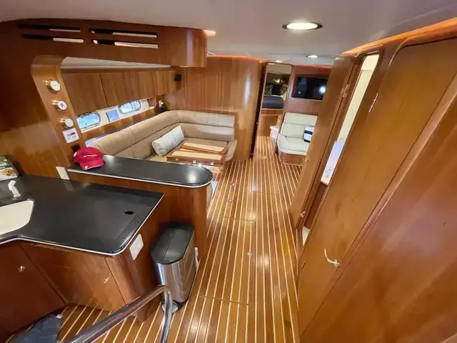 Tiara Yachts 5200 Sovran