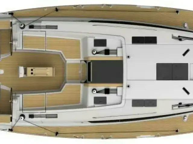 Jeanneau 44 Deck Saloon