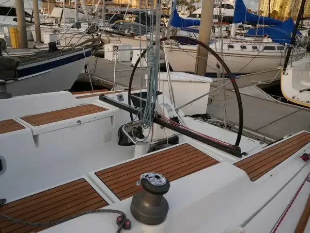 Beneteau 10R