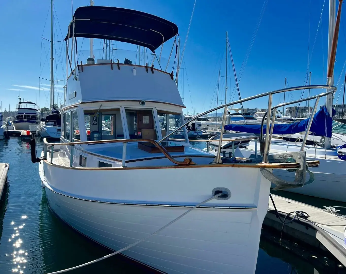 1971 Grand 32 sedan trawler