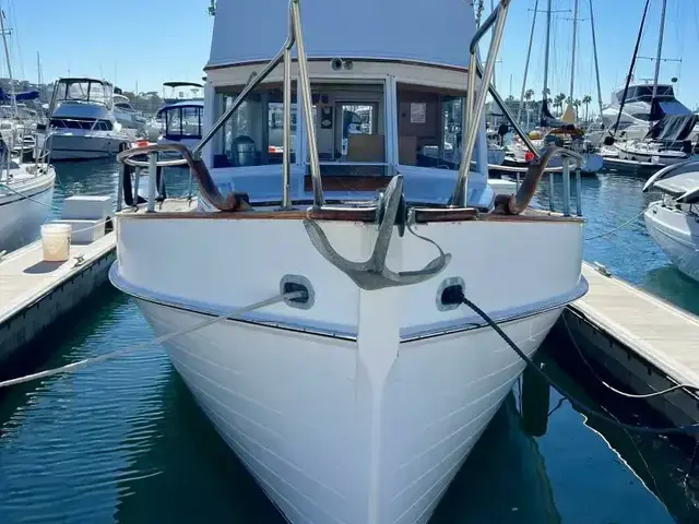 Grand Banks 32 Sedan Trawler