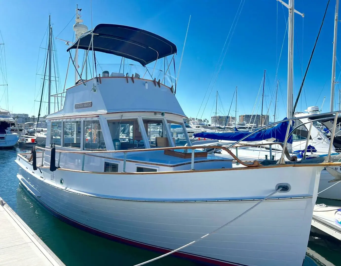 1971 Grand 32 sedan trawler