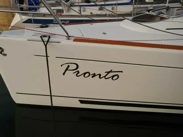 Beneteau 10R